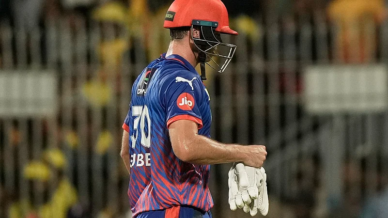 CSK Vs DC Controversy Explained: Tristan Stubbs’ Glove Change Rejected