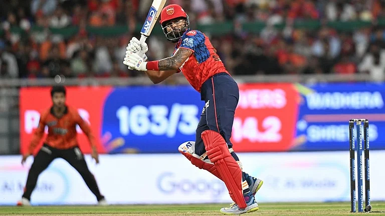 Punjab Kings' captain Shreyas Iyer bats during the Indian Premier League cricket match between Punjab Kings and Sunrisers Hyderabad in New Chandigarh. - | Photo: AP