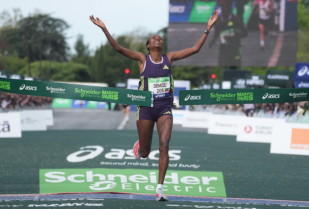 Paris Marathon 2026 photos-Shure Demise