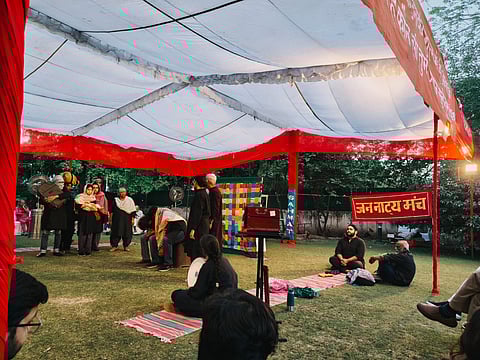 Saajhi Re Chadariya by JANAM