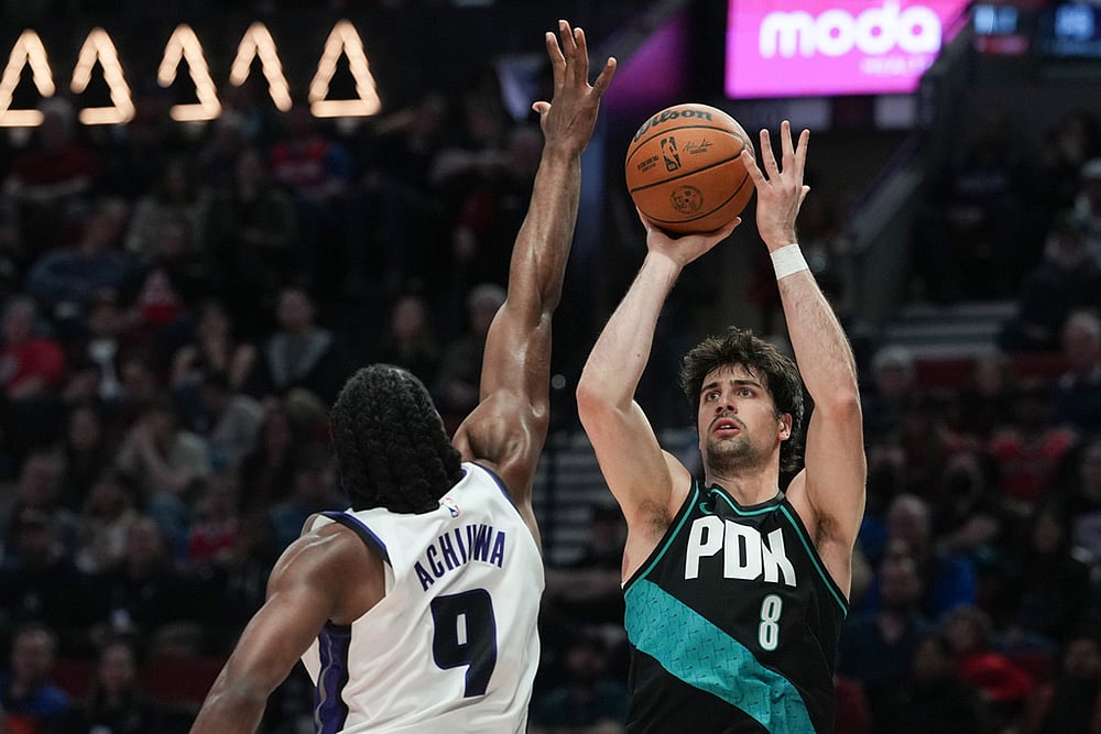 NBA Basketball: Sacramento Kings vs Portland Trail Blazers