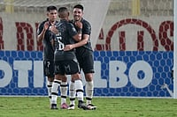 Universitario 0-2 Coquimbo Unido, Copa Libertadores 2026: Pirates Raid Lima's Estadio Monumental | Photo: AP/Martin Mejia : Chile's Coquimbo Unido players celebrate after their team defeated Peru's Universitario at the end of a Copa Libertadores Group B soccer match in Lima, Peru.