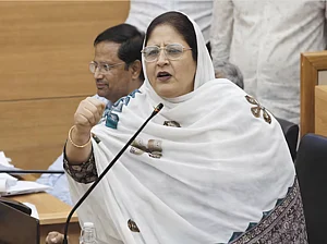 X; Representative image : Rubina Iqbal Khan, who joined the Congress after winning the civic election as an independent candidate, also supported Fauzia's stance and refused to sing the national song.