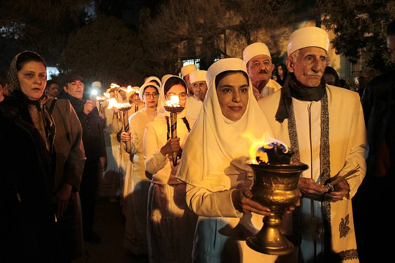 Tehran, Iran: Sadeh, is an Iranian festival that observed by Zoroastrians, celebrated 50 days before Nowruz. Sadeh in Persian means hundred and refers to one hundred days and nights remains to the beginning of spring. It was a festivity to honor fire and to defeat the forces of darkness, frost, and cold. - Source: IMAGO / Pacific Press Agency; Representative image