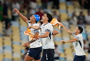 | Photo: AP/Silvia Izquierdo : Leonardo Costa, left, and Fabrizio Sartori of Argentina's Independiente Rivadavia, celebrate their team's 2-1 victory over Brazil's Fluminense at the end of a Copa Libertadores Group C soccer match in Rio de Janeiro.