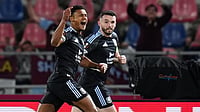 Aston Villa Vs Bologna LIVE Score, UEFA Europa League QF Leg 2: AVFC In Driver's Seat For Semis Qualification | Photo: Massimo Paolone/LaPresse via AP : Aston Villa's Ollie Watkins, left, celebrates scoring during the Europa League soccer match between Bologna and Aston Villa in Bologna, Italy.