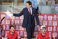 AP Photo : Head coach Patrick Fischer of Switzerland during the group B match between Latvia and Switzerland at the ice hockey world championship 2023 in Riga, Latvia.