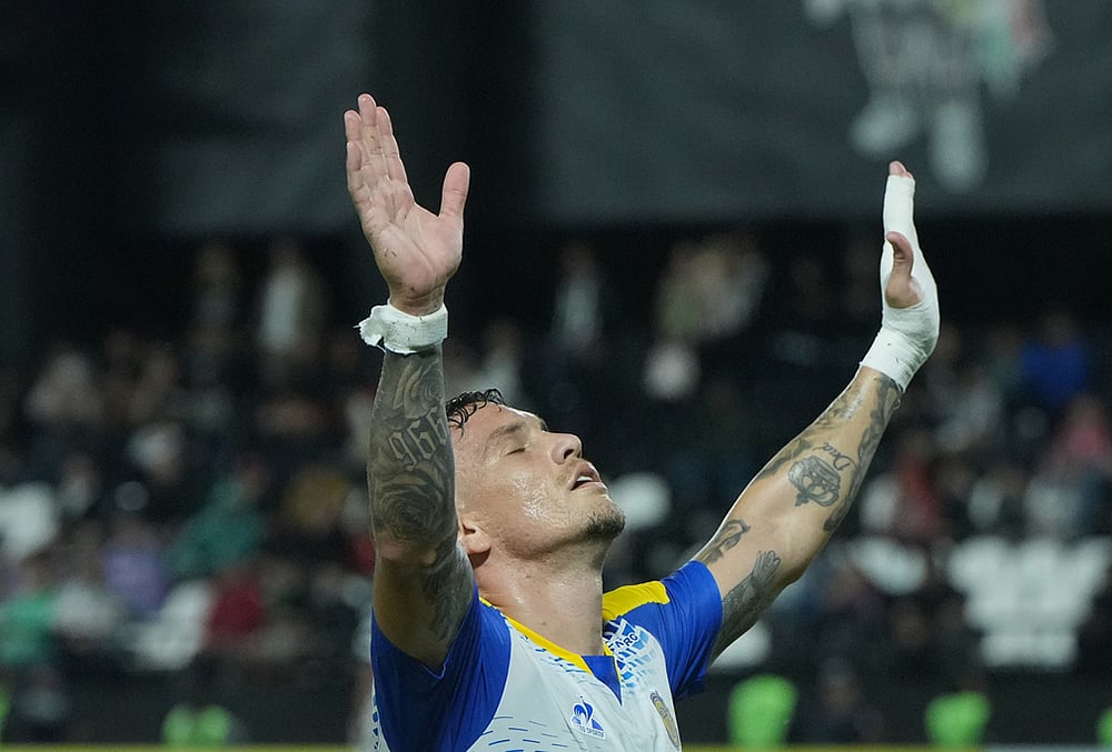 Club Libertad vs Rosario Central Copa Libertadores match-Enzo Copetti