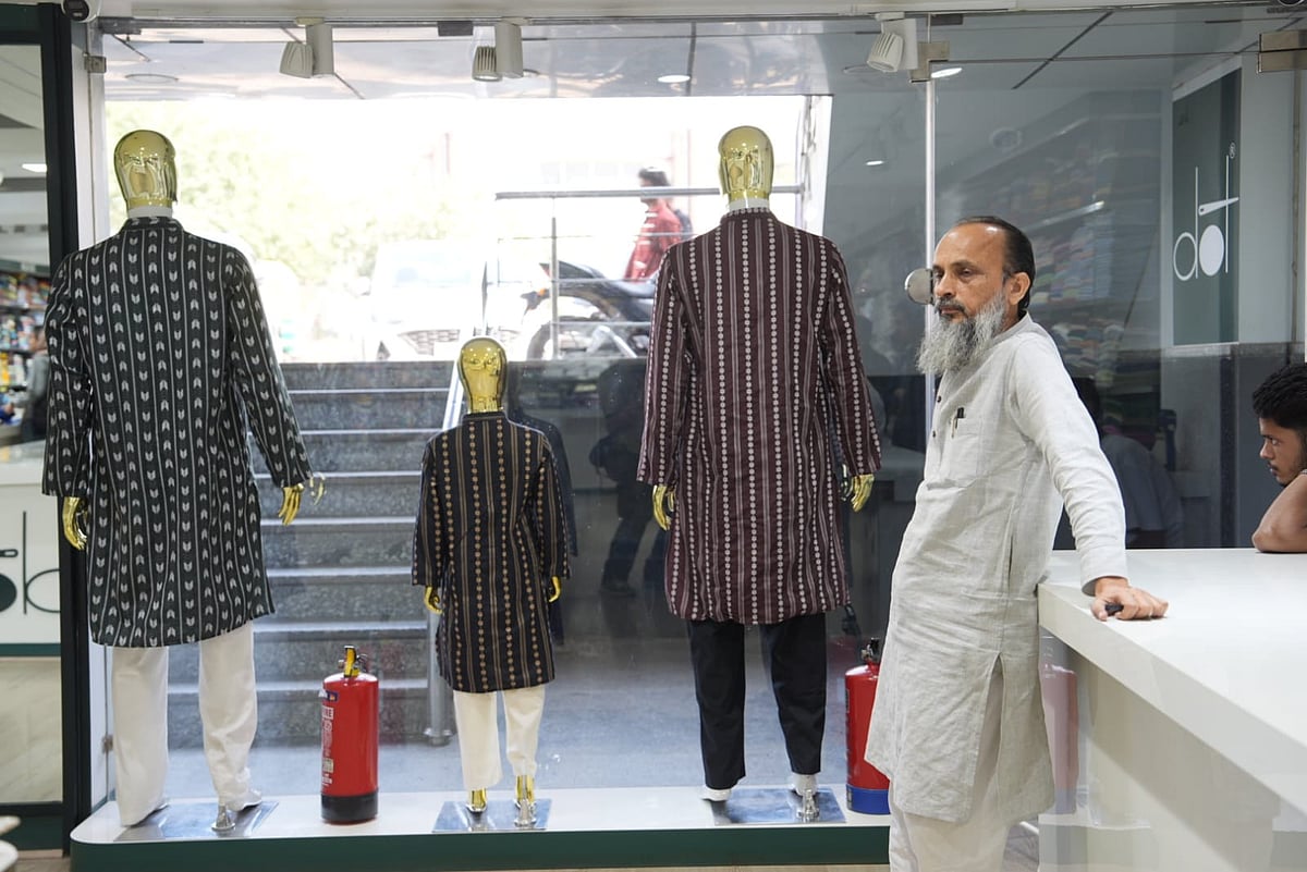 Kalindi Kunj garmet workers 