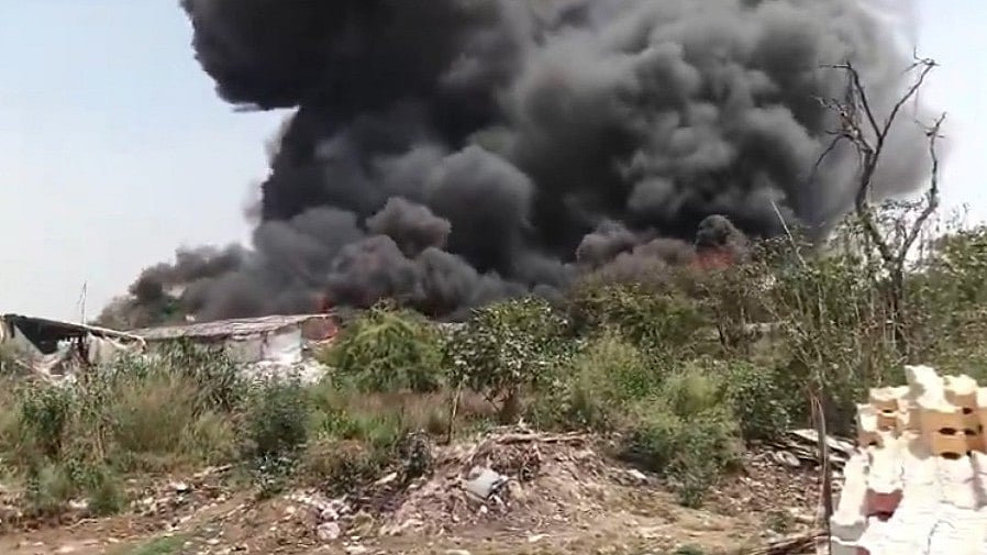 Massive Fire Guts 150+ Shanties In Ghaziabad Village - Source: X