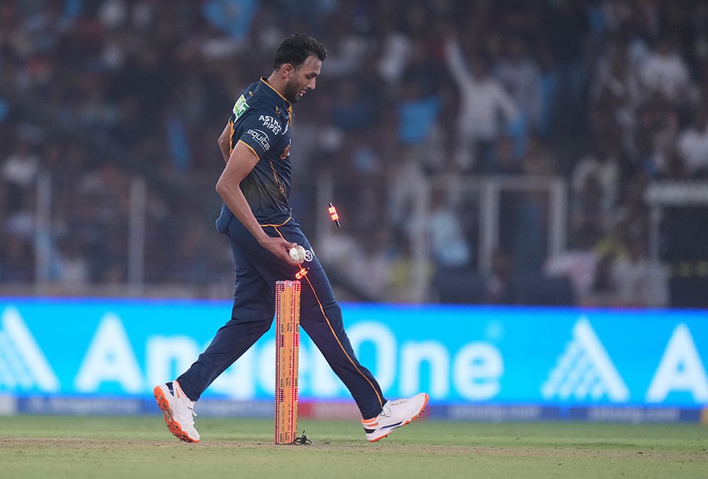 GT vs KKR IPL 2026 Match 25 T20 cricket match-Prasidh Krishna