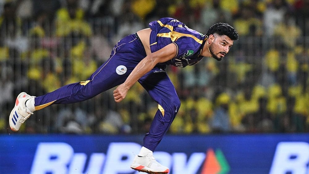 Kolkata Knight Riders' Vaibhav Arora bowls a delivery during the Indian Premier League cricket match between Chennai Super Kings and Kolkata Knight Riders in Chennai. - | Photo: AP/STR