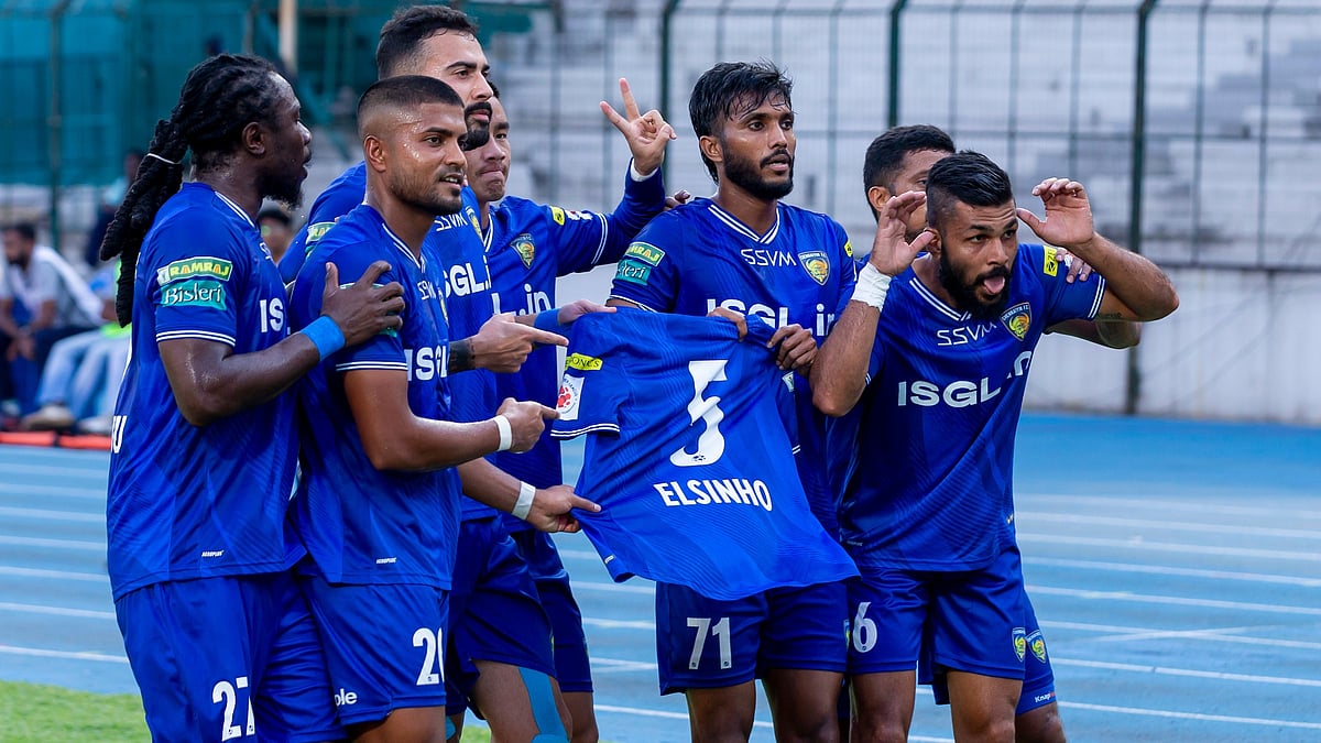 Chennaiyin FC's Farukh Choudhary celebrates with his teammates after scoring during the Indian Super League match against Sporting Delhi on April 17, 2026. - | Photo: AIFF