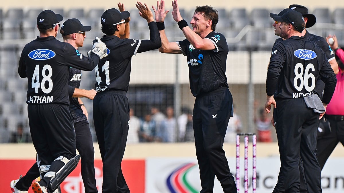 New Zealand's Nathan Smith, celebrates with teammates the wicket of Bangladesh's Tanzid Hasan during the first one day international cricket match between Bangladesh and New Zealand. - AP Photo