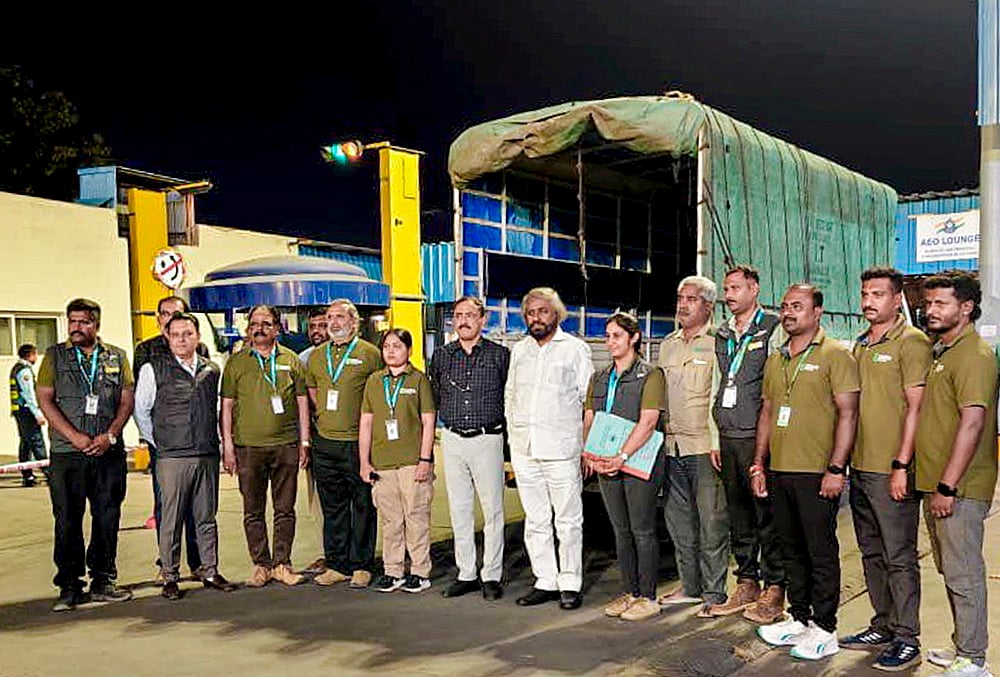 Four African cheetahs arrived in Bengaluru from South Africa