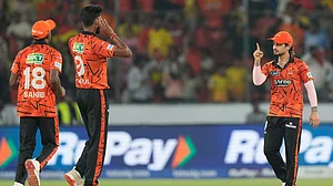 AP Photo/Mahesh Kumar A. : Sunrisers Hyderabad's captain Ishan Kishan, right, Praful Hinge, second left, and Sakib Hussain celebrate the wicket of Chennai Super Kings' Jamie Overton during the Indian Premier League cricket match between Sunrisers Hyderabad and Chennai Super Kings in Hyderabad, India, Saturday, April 18, 2026.
