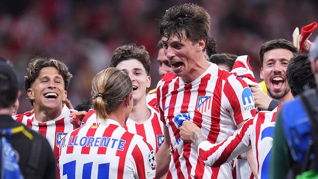 Atletico Madrid's players celebrate at the end of the Champions League quarter-final second leg match between Atletico Madrid and Barcelona in Madrid, Spain. - Photo: AP/Manu Fernandez