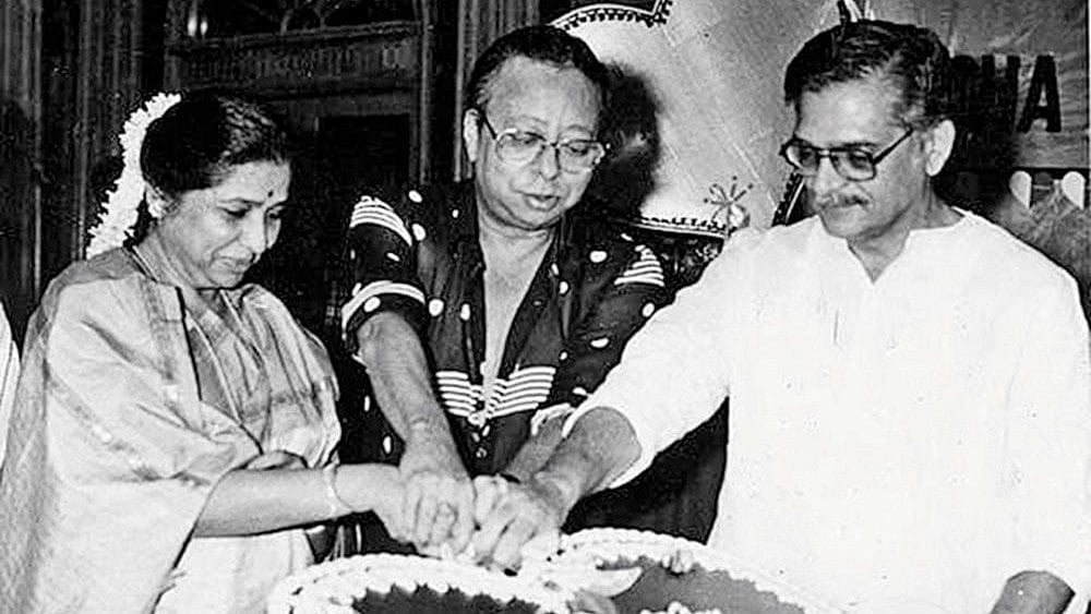 In Her Element: Asha Bhosle, R.D. Burman and Gulzar - Photo: X