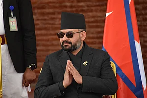 IMAGO / Anadolu Agency : Nepal's Prime Minister Balendra Shah arrives for the swearing-in ceremony of Nepal s newly elected Speaker of the House of Representatives Dol Prasad Aryal (DP) at the Presidential office in Kathmandu, Nepal