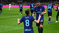 Inter 3-2 Como Highlights, Coppa Italia 2025-26 SF: Calhanoglu, Sucic Combine As Nerazzuri Secure Comeback Victory Inter/X : Hakan Calhanoglu and Petar Sucic celebrate as Inter Milan complete comeback victory for Como in Coppa Italia 2025-26 semi final at San Siro.