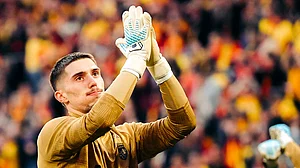 RCLens/X : Lens footballers in action ahead of Coupe de France semi final clash against Toulouse.