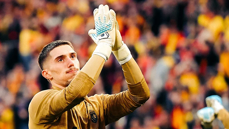 Lens footballers in action ahead of Coupe de France semi final clash against Toulouse. - RCLens/X