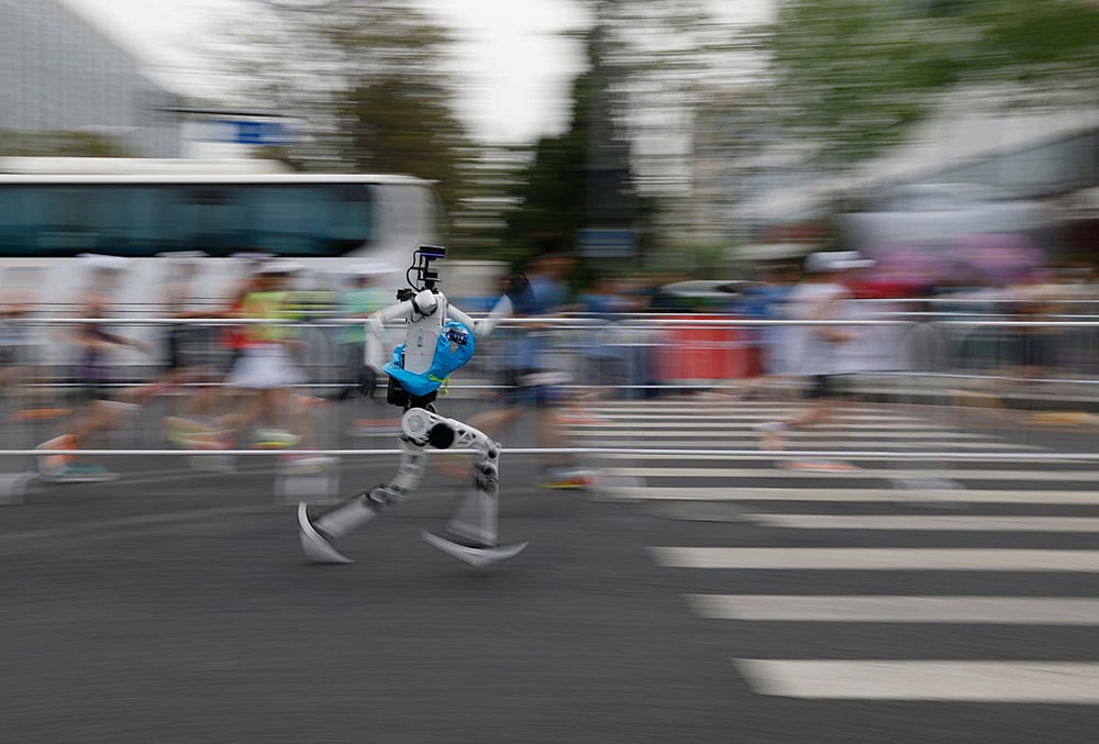 China Robots Half-Marathon 2026 photos