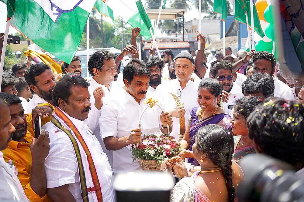 TN polls: Congress leaders campaign