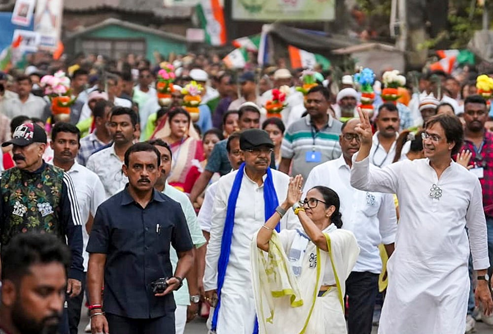 WB polls: CM Mamata campaigns in Howrah