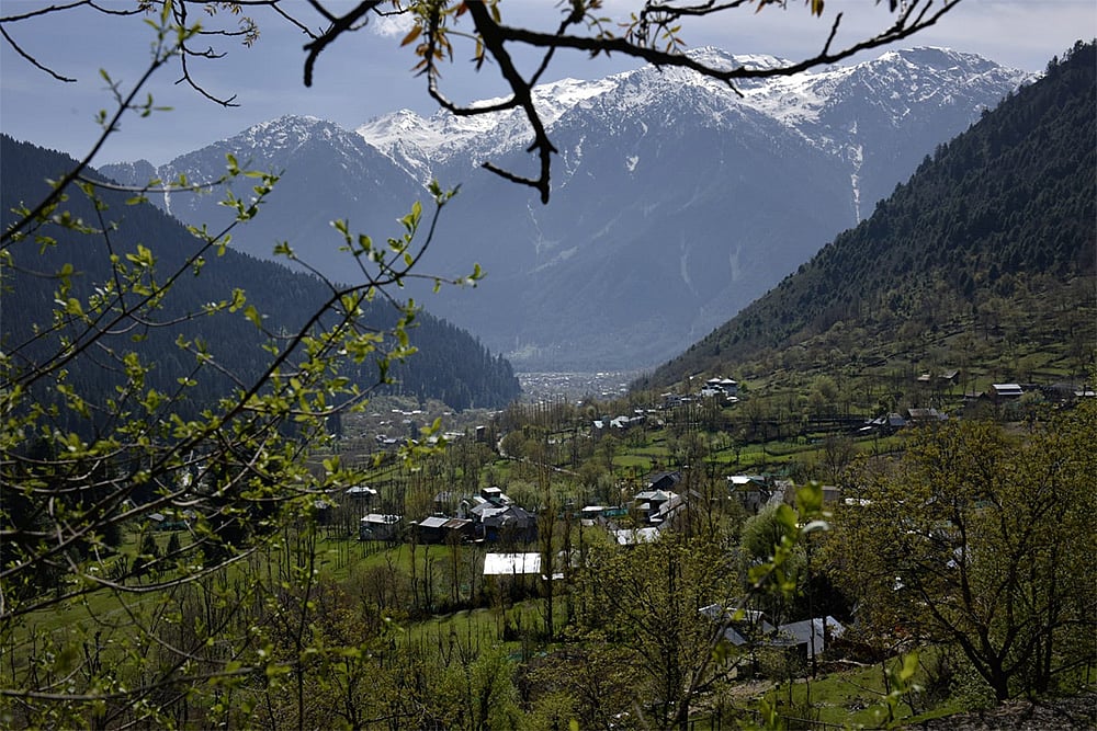 Impact of terrorism on Kashmir tourism