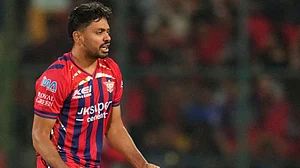 | Photo: AP/Aijaz Rahi : Lucknow Super Giants' Avesh Khan celebrates the wicket of Royal Challengers Bengaluru's Virat Kohli during the Indian Premier League cricket match between Royal Challengers Bengaluru and Lucknow Super Giants in Bengaluru, India.