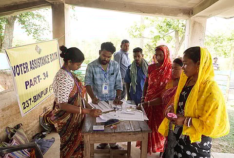 In the remote tribal-dominated village of Amlasole in Jhargram’s Binpur constituency, people turn up to vote in the hope of jobs, schools and better facilities. The area, once a hotspot of Maoist movement, continues to battle extreme poverty, lack of resources, water scarcity and thinning employment opportunities. 
