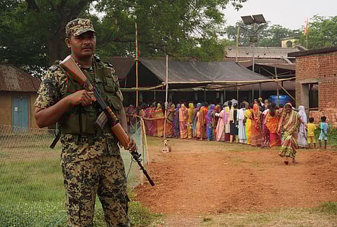 In the remote tribal-dominated village of Amlasole in Jhargram’s Binpur constituency, people turn up to vote in the hope of jobs, schools and better facilities. The area, once a hotspot of Maoist movement, continues to battle extreme poverty, lack of resources, water scarcity and thinning employment opportunities. 