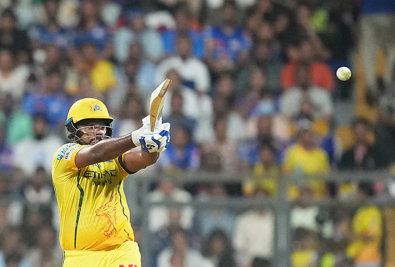 Chennai Super Kings' Sanju Samson plays a shot during the Indian Premier League cricket match between Mumbai Indians and Chennai Super Kings in Mumbai. - | Photo: AP/Rafiq Maqbool