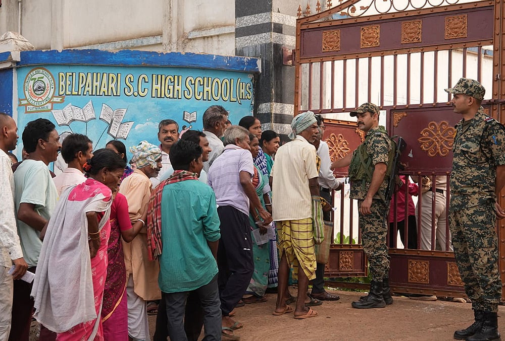 People of Doijhuri, Kanko, Burijhor, Kankrajhor and other villages across Jhargram and Binpur assembly constituencies of Jangalmahal area, with sizable tribal populations, line up early to cast their votes in the first phase of the 2026 West Bengal Elections.
