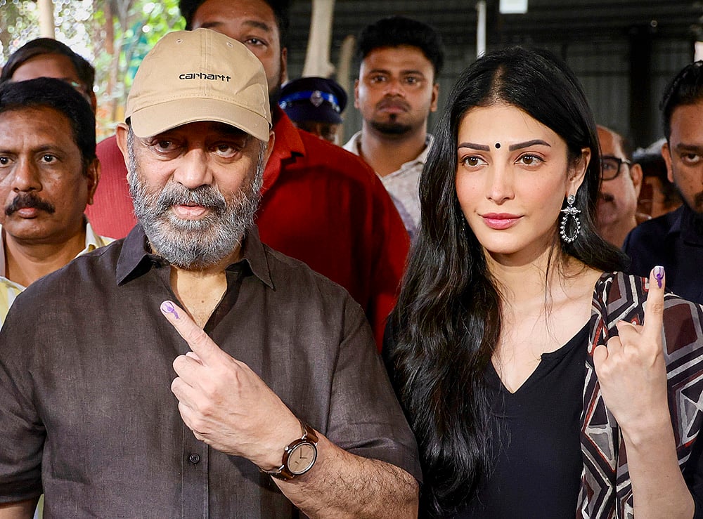 TN polls: Actor Kamal Haasan casts vote