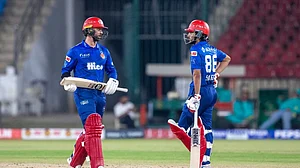Photo: thepslt20/X : Islamabad United cricketers in action against Hyderabad Kingsmen in PSL 2026 match at National Stadium in Karachi.