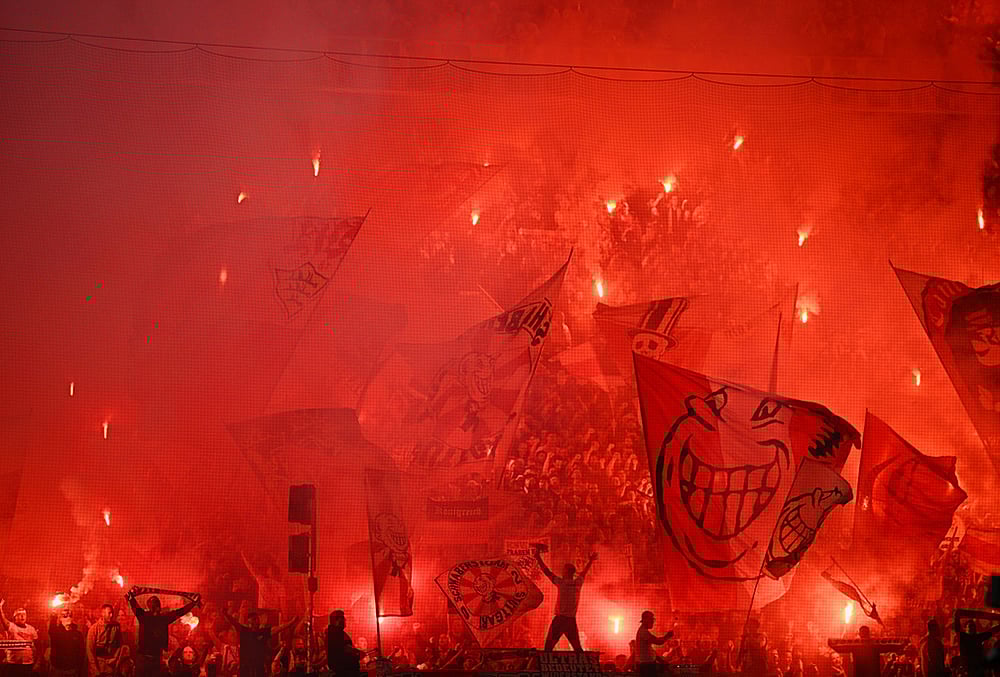 Stuttgart vs Freiburg DFB-Pokal German Cup semifinal match-pyrotechnics 