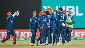 thepslt20/X : Islamabad United players in action against Hyderabad Kingsmen in PSL 2026.