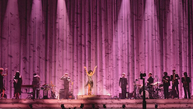 Olivia Dean Glasgow Concert Opens ‘The Art of Loving’ Tour - Instagram