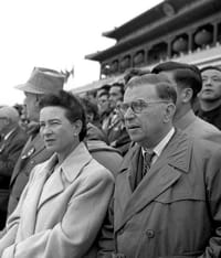 Sartre And Beauvoir: Living Separately, Loving Together Wikimedia Commons : Despite their public image as inseparable, they never entirely merged their lives. They lived in separate apartments, maintained separate routines and protected separate solitudes.