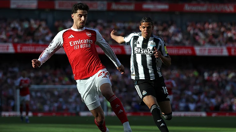 Kai Havertz, left, and William Osula challenge for the ball during the English Premier League match between Arsenal and Newcastle United in London. Havertz had to leave the pitch midway due to a niggle. - Photo: AP