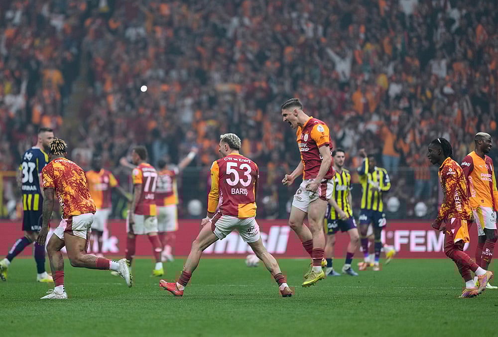 Galatasaray vs Fenerbahce Turkey Super Lig Soccer-
