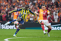 | Photo: AP/Emrah Gurel : Fenerbahce's Sidiki Cherif, left, vies for the ball with Galatasaray's Abdulkerim Bardakci during a Turkish Super Lig soccer match between Galatasaray and Fenerbahce in Istanbul, Turkey.