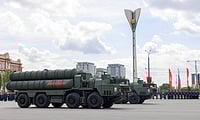 India Set to Receive Fourth S-400 Squadrons from Russia PTI : S-400 Triumf missile systems take part in a 9 May Victory Day military parade marking the 80th anniversary of the victory over Nazi Germany in World War II