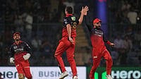 DC Vs RCB, IPL Player Of The Match: Who Won POTM Award Yesterday In Indian Premier League 2026 Match 39 (AP Photo/Manish Swarup) : Royal Challengers Bengaluru's Josh Hazlewood, center, and Virat Kohli, right, celebrates the wicket of Delhi Capitals' Sameer Rizvi during the Indian Premier League cricket match between Delhi Capitals and Royal Challengers Bengaluru in Delhi, India, Monday, April 27, 2026.