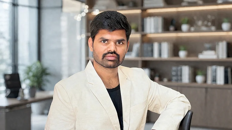 Ajay Devineni - null