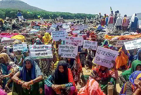 Adivasis affected by compensation in Ken-Betwa link project hold Chita Andolan Chhatarpur, Madhya Pradesh.
