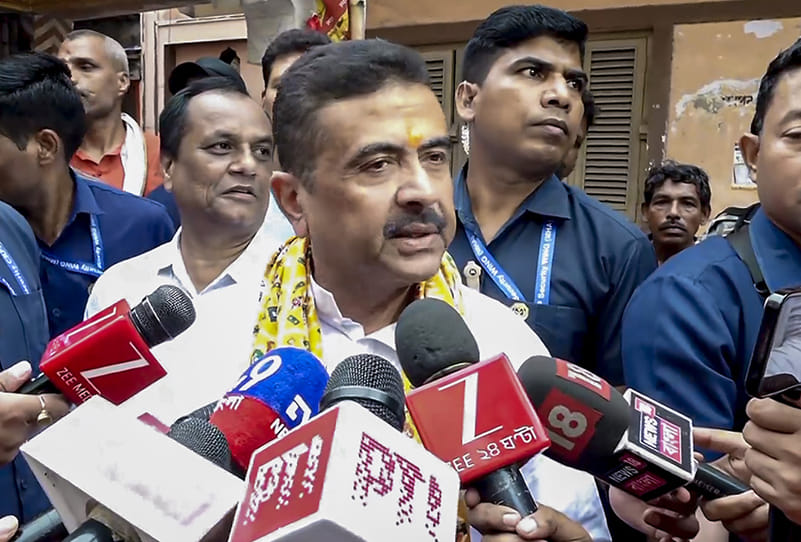 Tension In Bhabanipur As Adhikari Faces Protests During Poll Visit