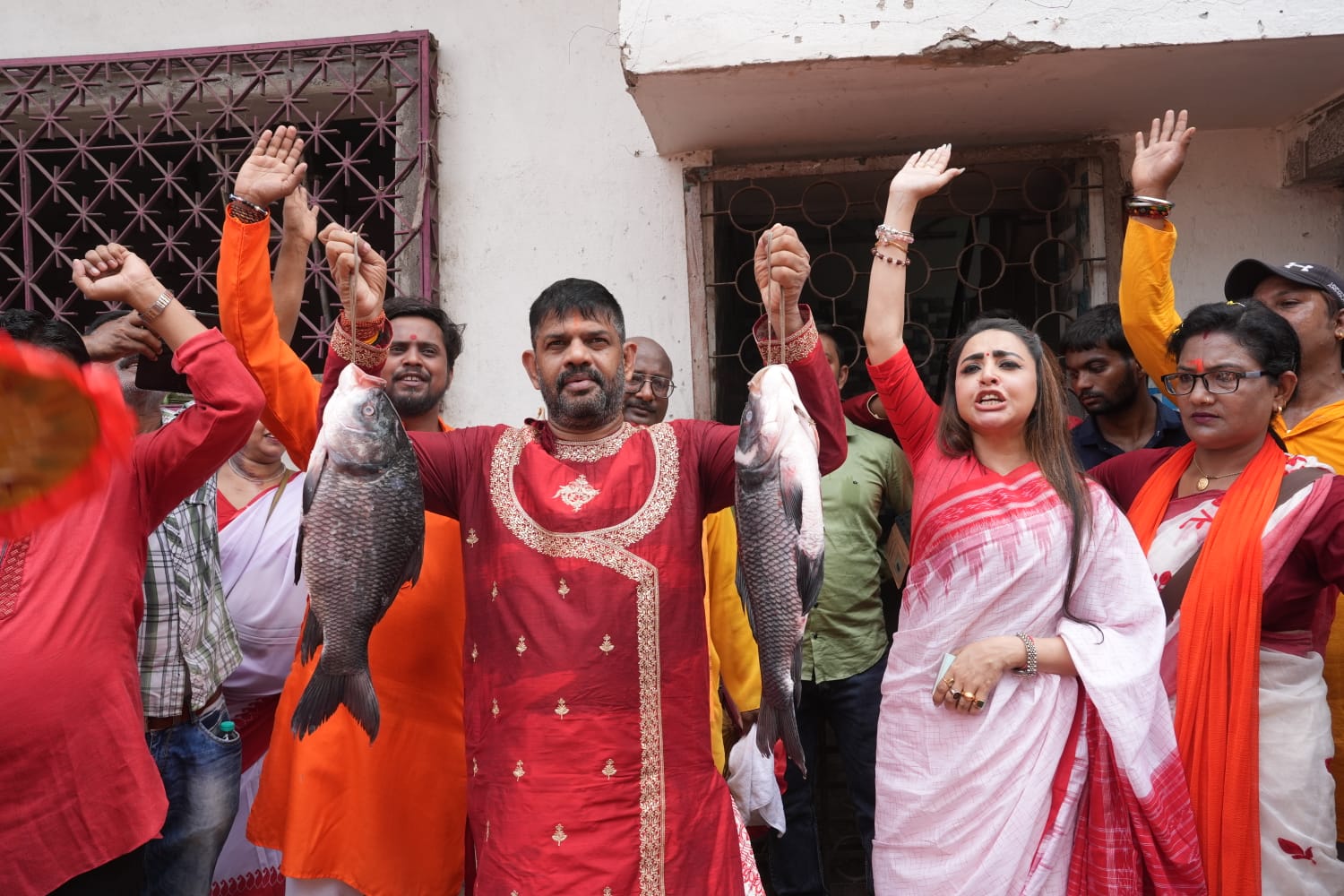 All India Trinamool Congress (Trinamool) claims The Bharatiya Janata Party (BJP) is “not Bengali”. Breaking this perception, BJP candidate Rakesh Singh, Kolkata Port Assembly constituency in the upcoming West Bengal Assembly elections held a morning procession following traditional Bengali customs, women wore sarees, carrying fish in their hands, while campaigning door to door on the day of Bengali New Year - Sandipan Chatterjee